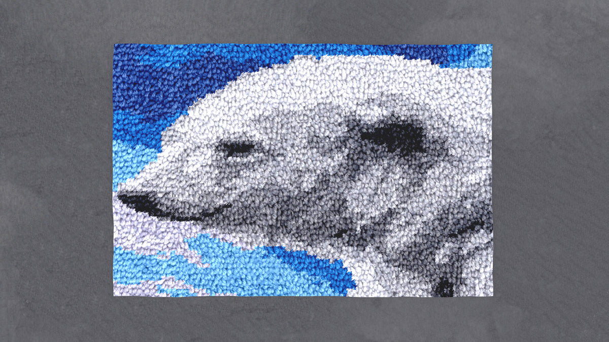 Majestic Polar Bear - Latch Hook Rug Kit