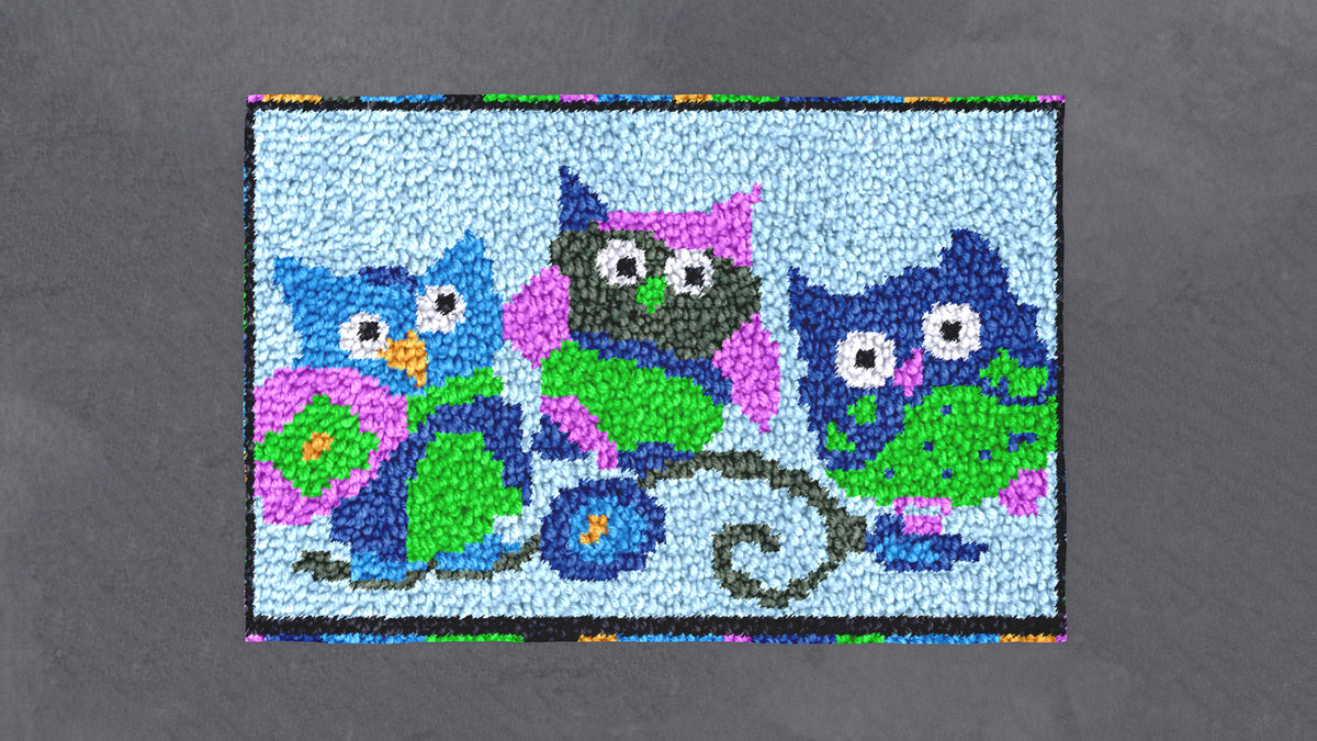 Colorful Owls in Vibrant Harmony - Latch Hook Rug Kit