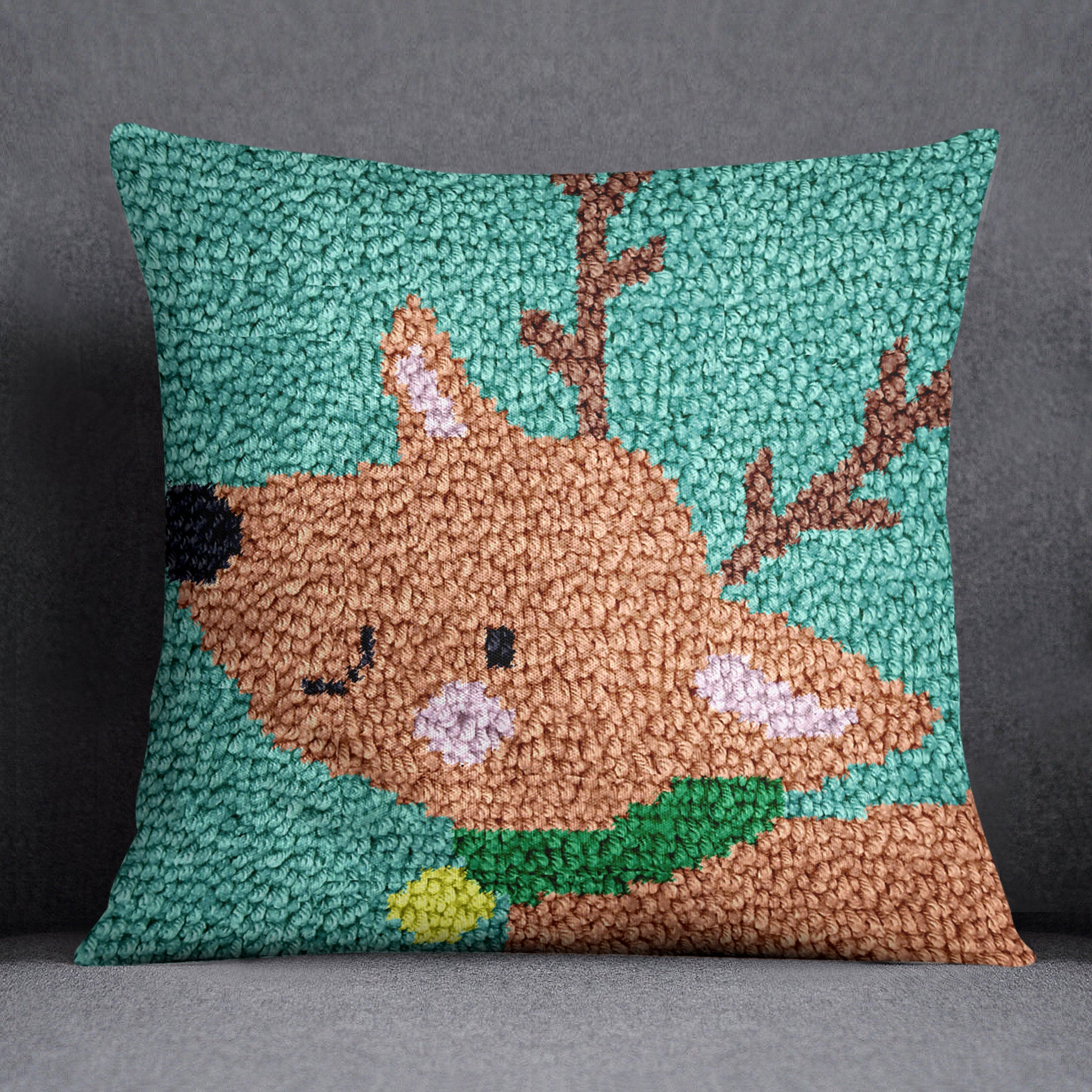 Cheerful Holiday Reindeer - Latch Hook Pillow Kit