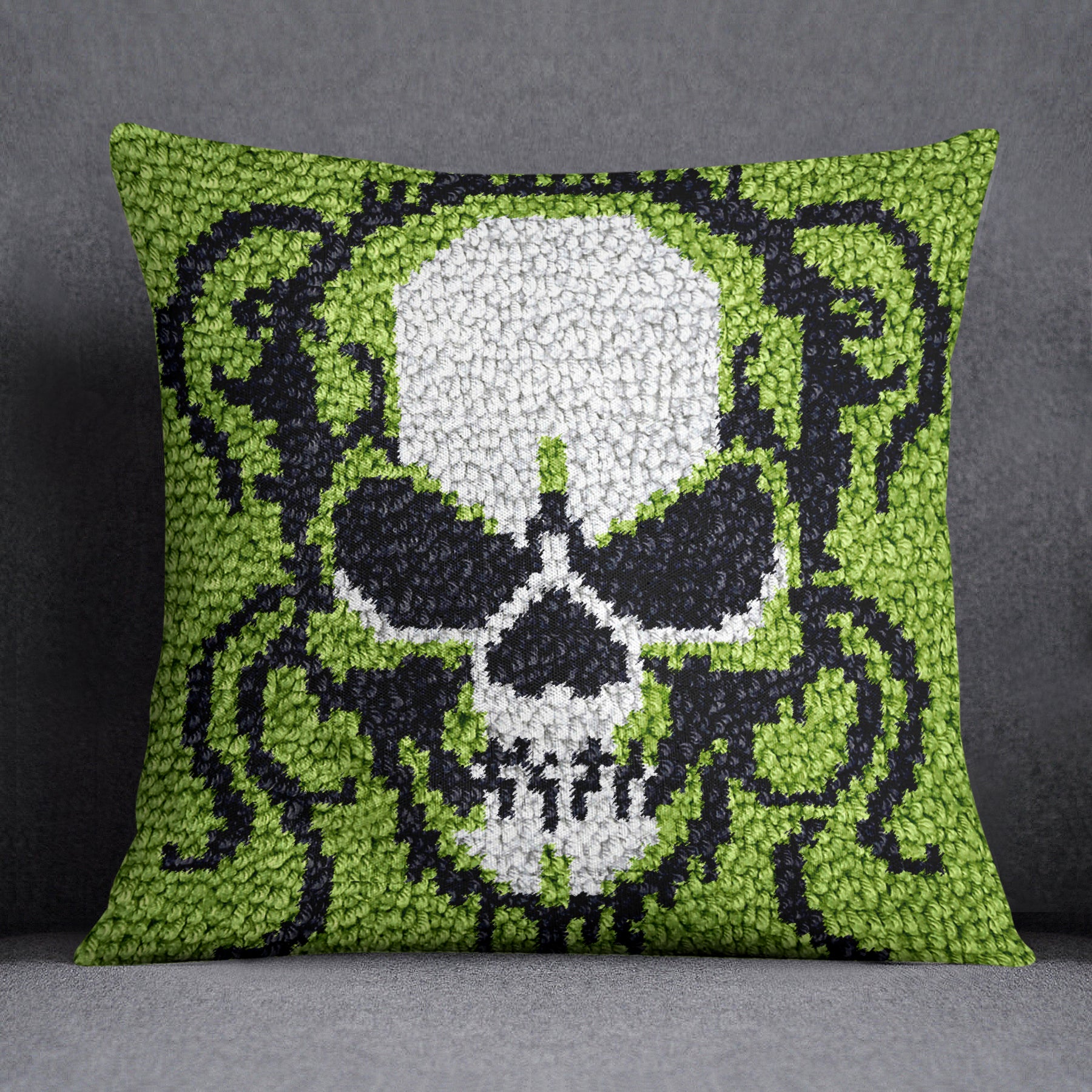 Vibrant Skull Tapestry - Latch Hook Pillow Kit