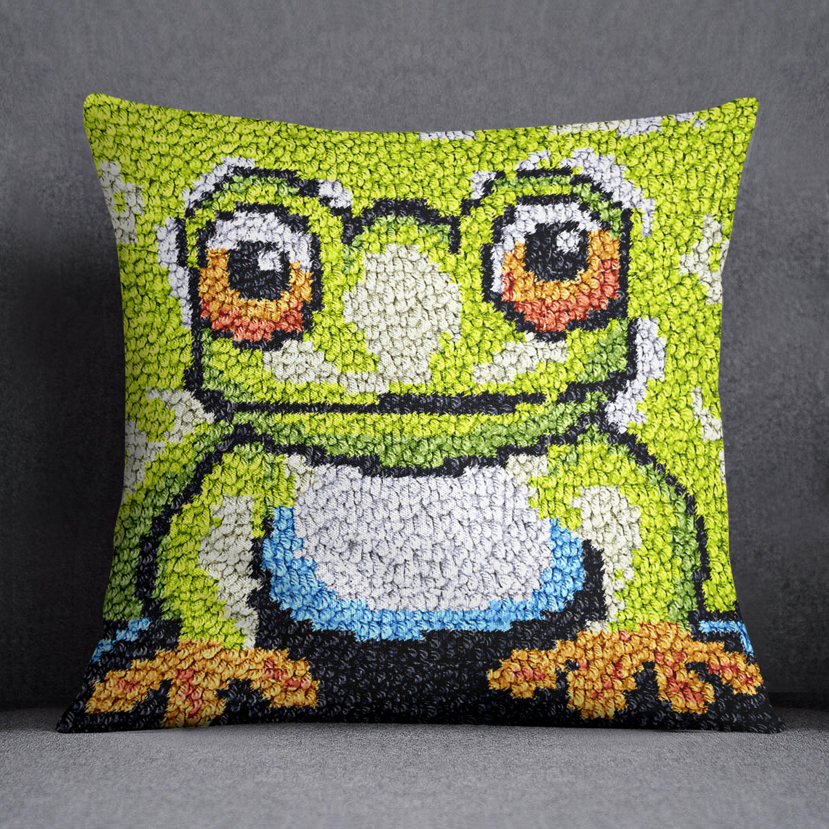 Cheerful Frog Artwork - Latch Hook Pillow Kit