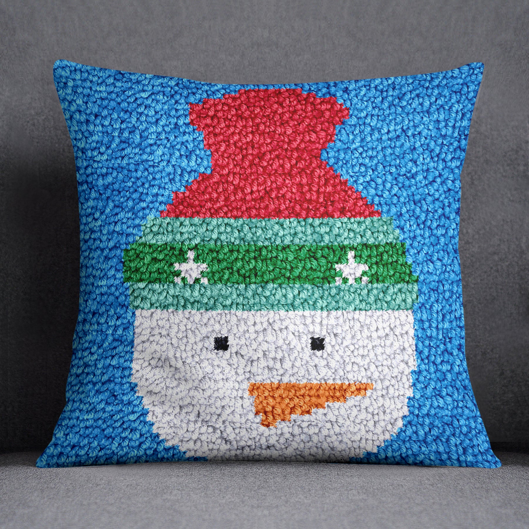 Cheerful Snowman - Latch Hook Pillow Kit