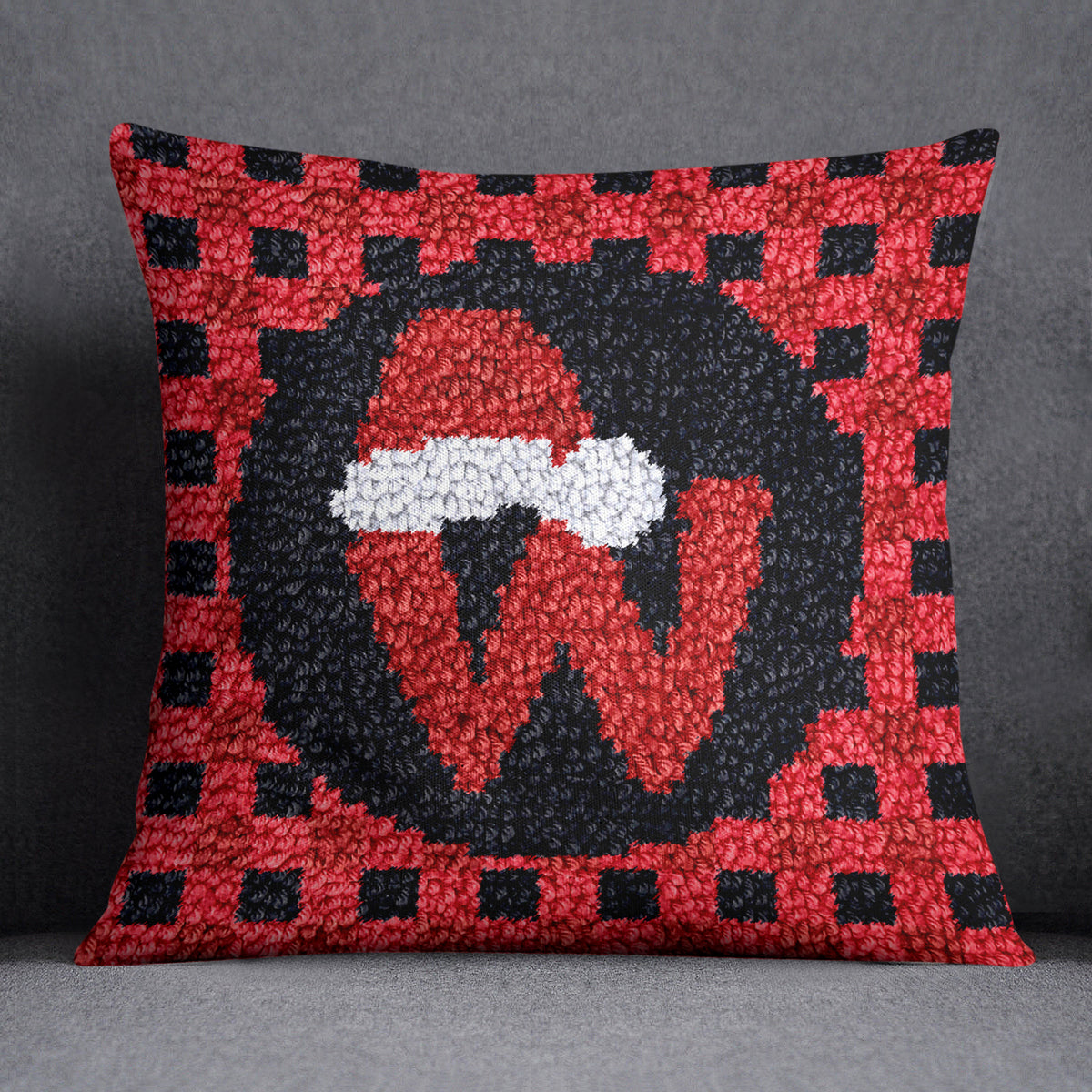 Festive Wonder: Red Checkered - Latch Hook Pillow Kit