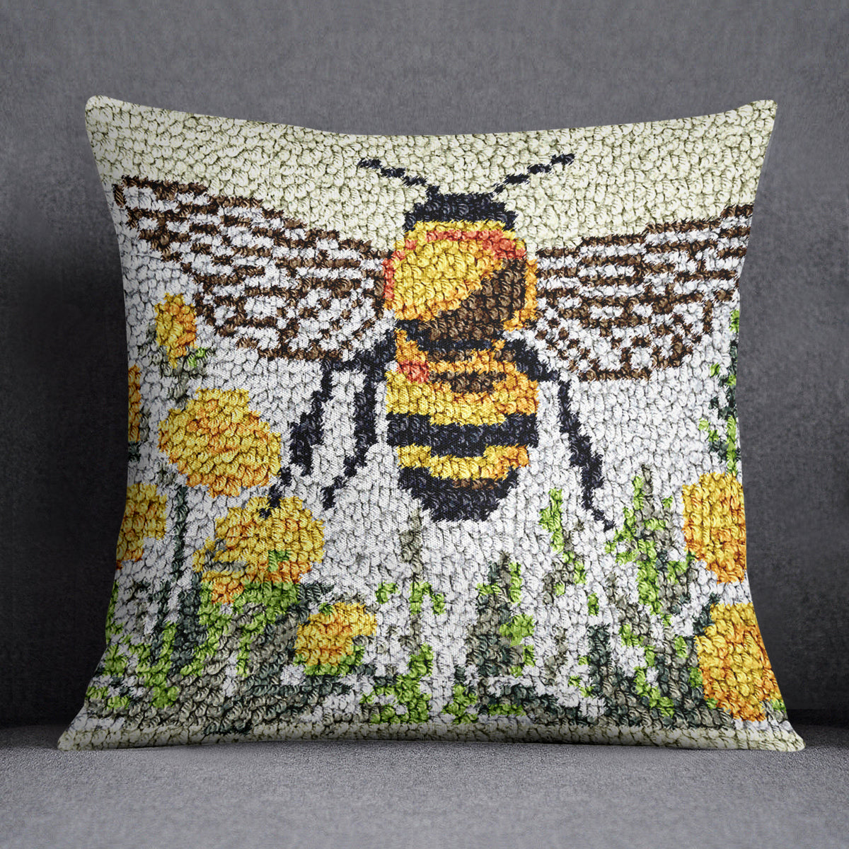 Buzzing Beauty: The Bee in Bloom - Latch Hook Pillow Kit