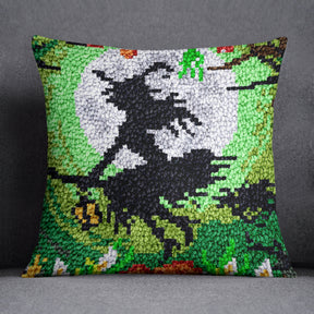 Moonlit Witch - Latch Hook Pillow Kit