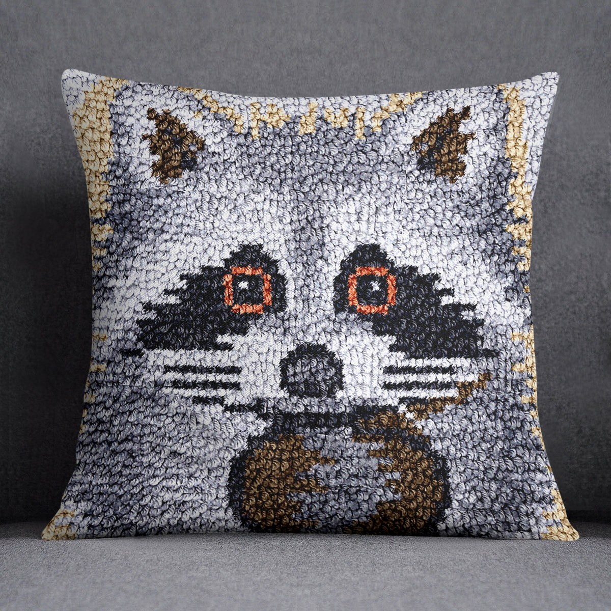 Charming Raccoon Tapestry - Latch Hook Pillow Kit