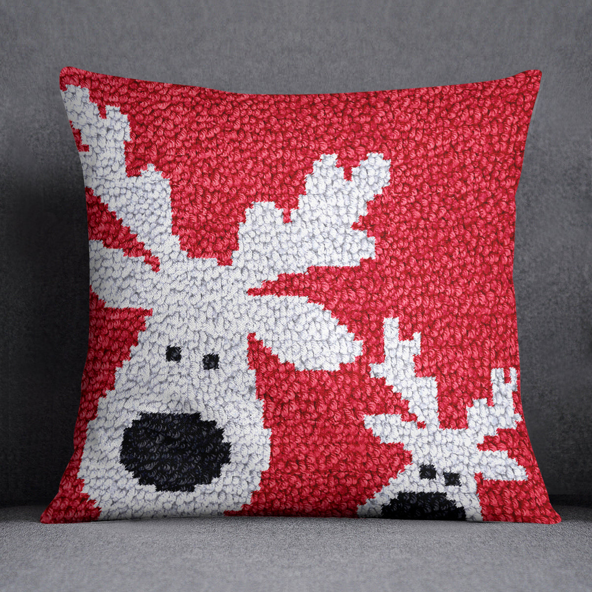 Cheerful Christmas Reindeer - Latch Hook Pillow Kit