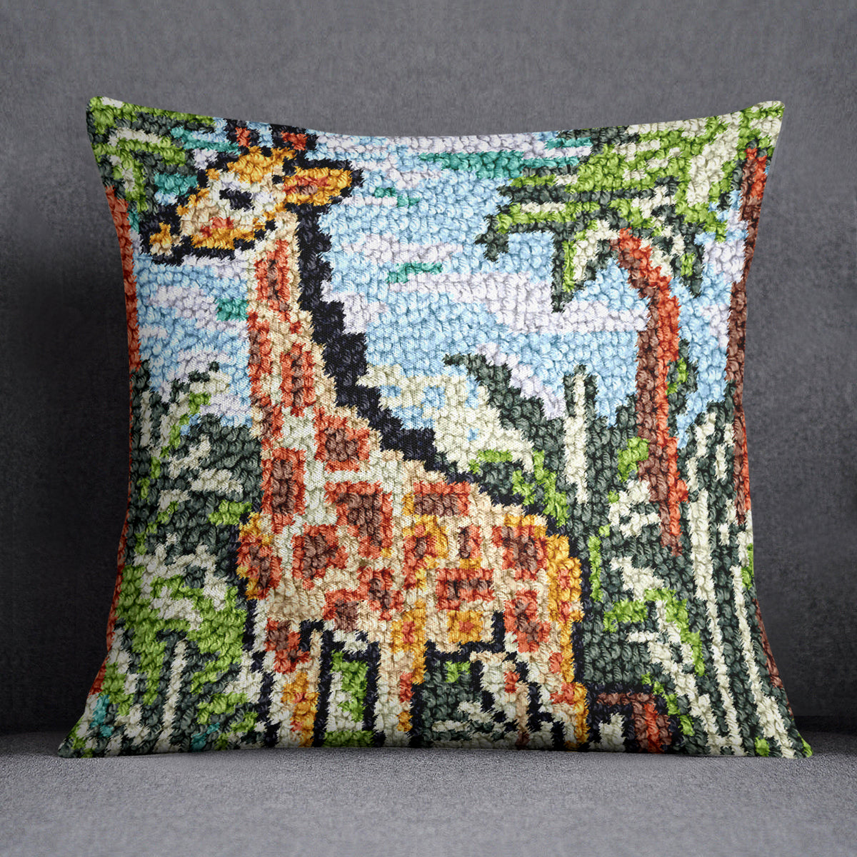 Majestic Giraffe in Tropical Serenity - Latch Hook Pillow Kit